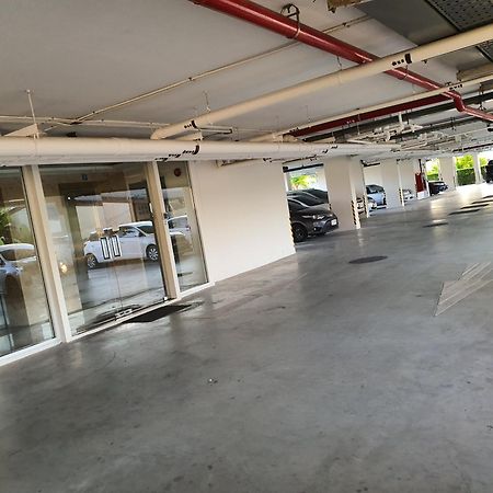 Execlusive Seaview 1 Bedroom Suite With Toproof Pool At The Patio Bangsaen Luaran gambar